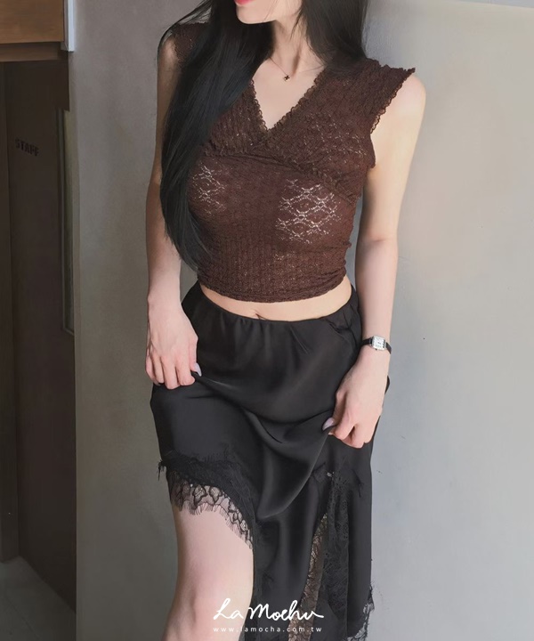 皺皺蕾絲V領滾邊背心